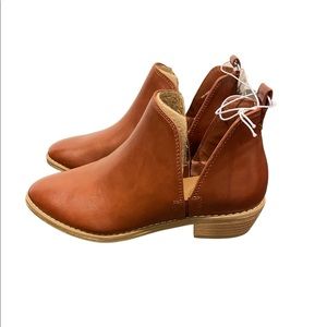 Universal Thread Women's Nora Cut Out Ankle Bootie Dark Cognac Sz 7 New